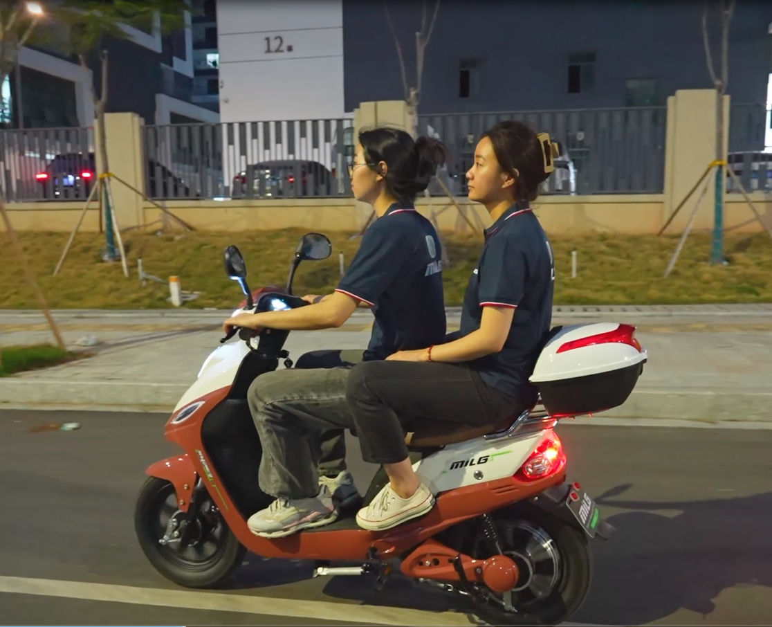 Scooter Elétrica XYH MiLG (Autopropelido)
