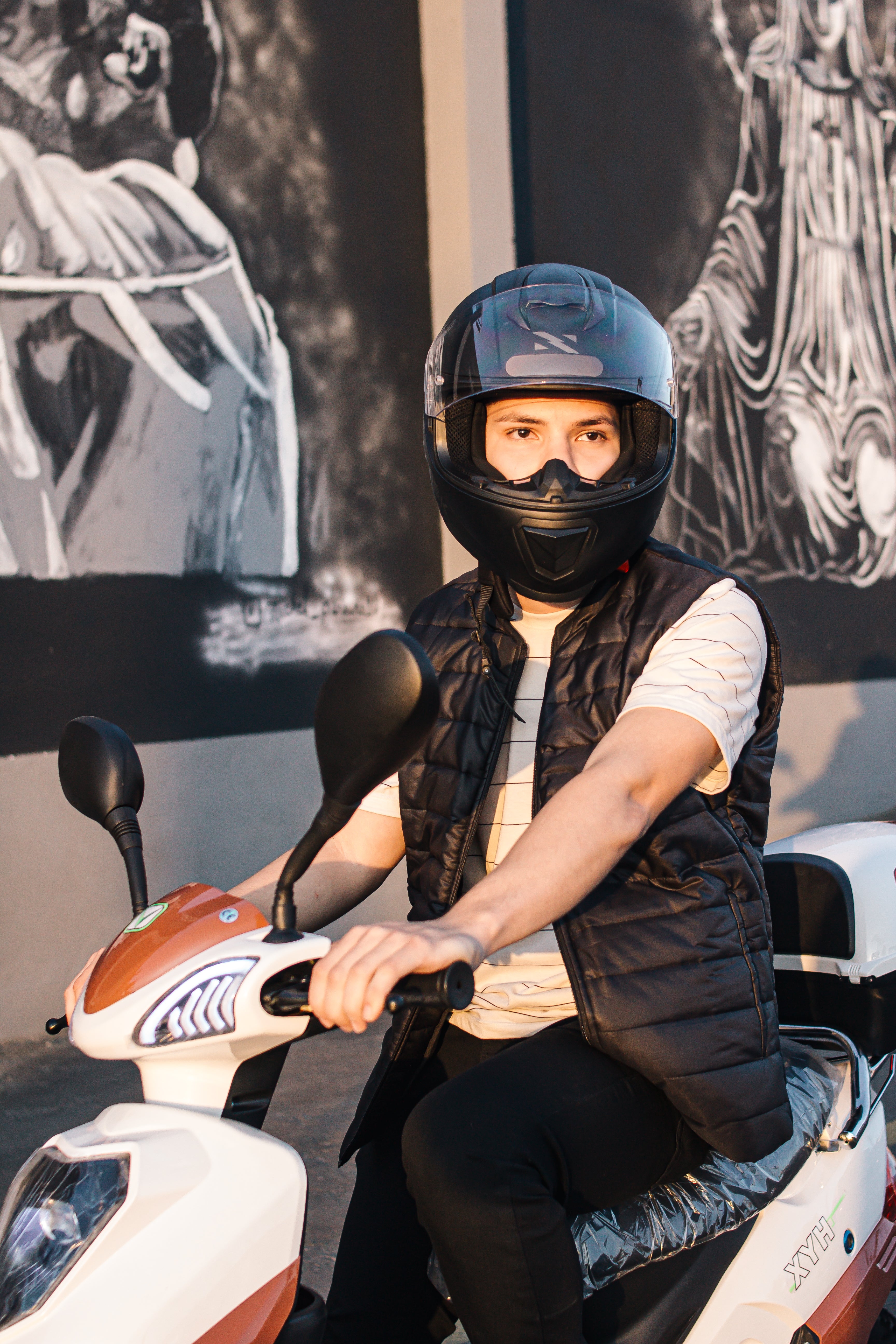 Scooter Elétrica XYH MiLG (Autopropelido)